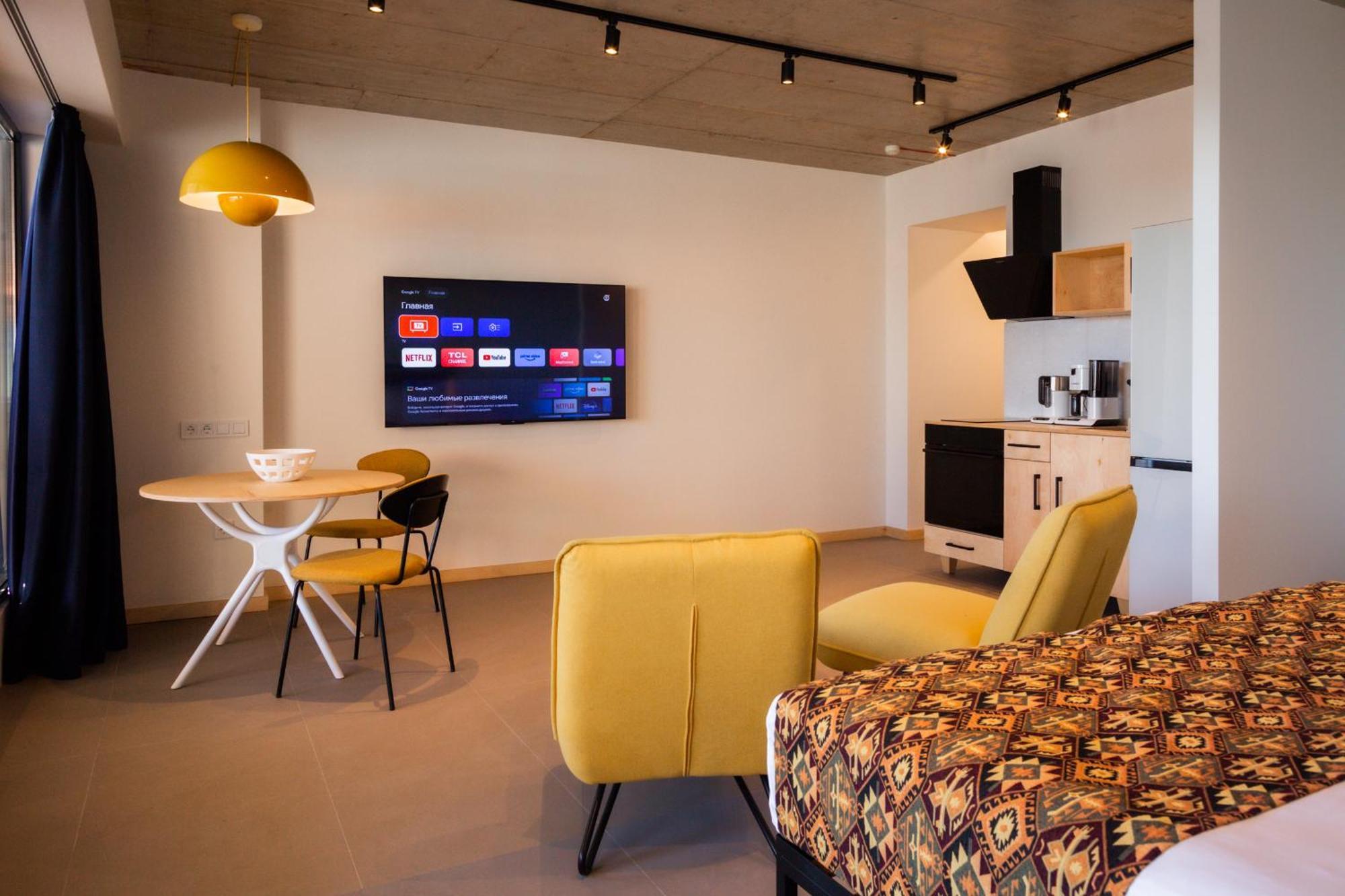 The Spot Apartments - Orbi Beach Tower バトゥーミ エクステリア 写真