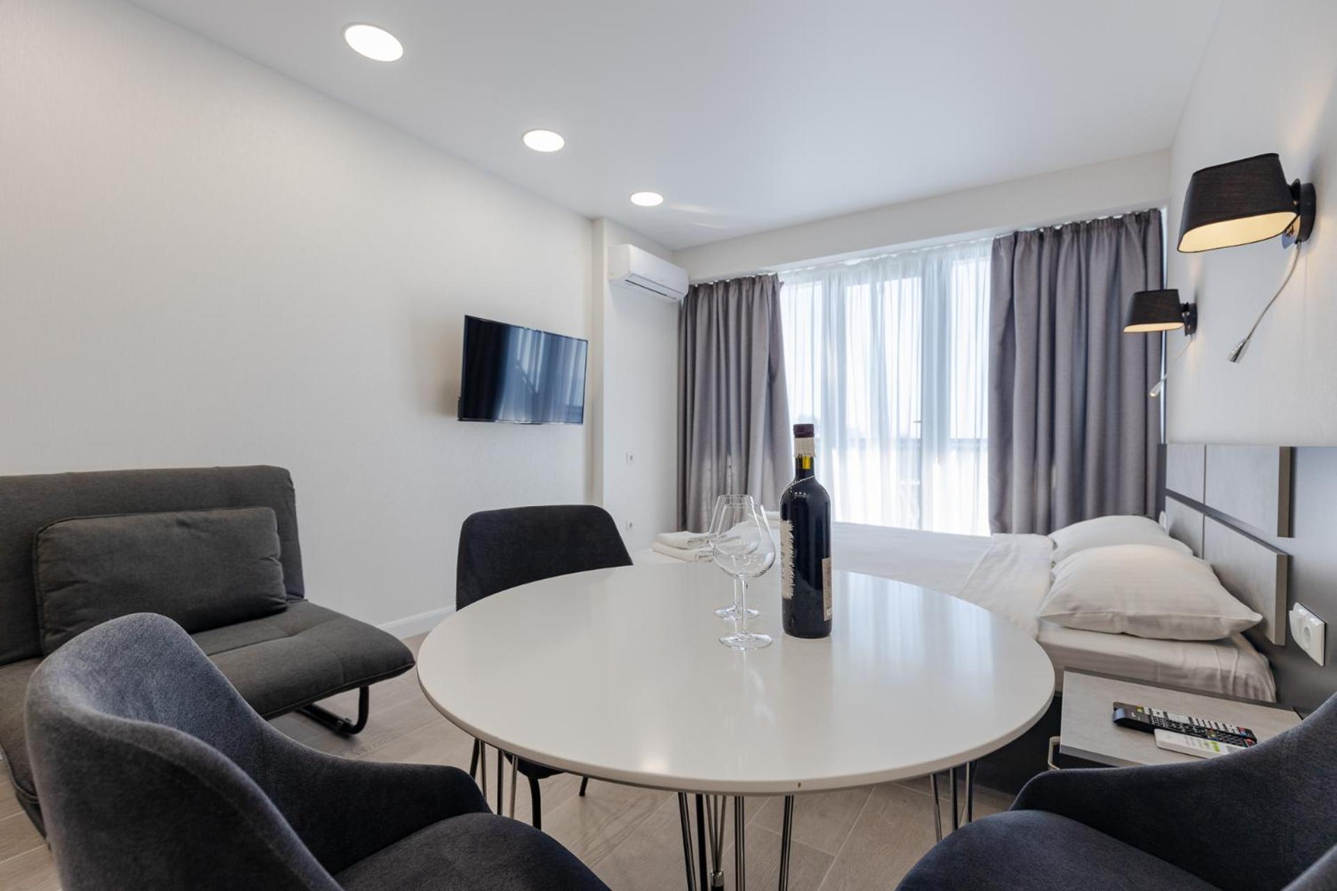 The Spot Apartments - Orbi Beach Tower バトゥーミ エクステリア 写真